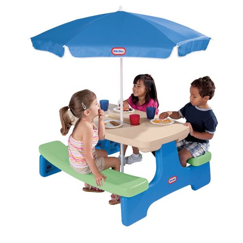 Mesa Infantil Picnic Com Guarda-Sol 4 Lugares  Little Tikes